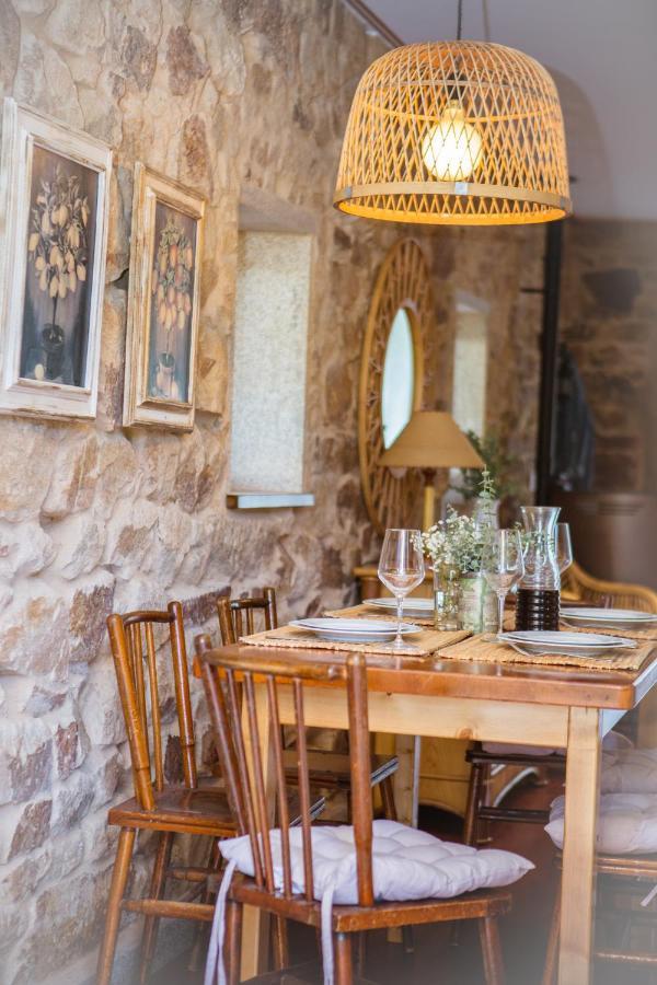 Mina Nai, Holiday home Lalin